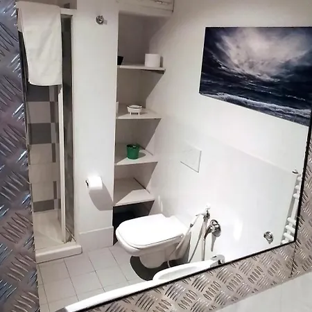 Bed & Breakfast Blubed Mare - Quadrupla Bagno Cucina E Balcone