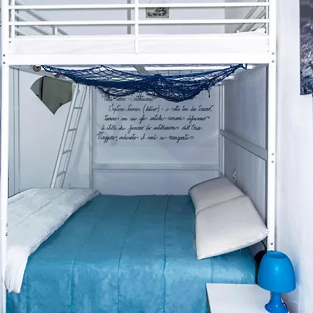 Bed & Breakfast Blubed Mare - Quadrupla Bagno Cucina E Balcone